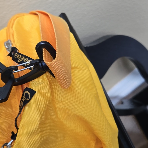 Cabelas mini duffle bag - Picture 6 of 10